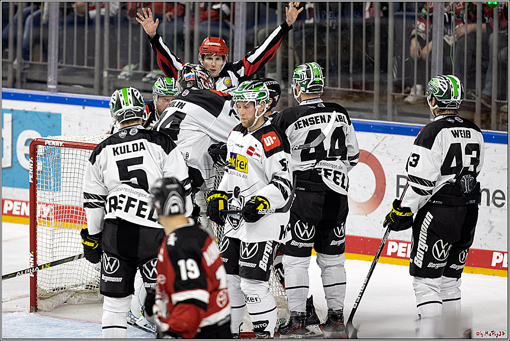 PENNY DEL;  Koelner Haie - Krefeld Pinguine; Koeln, 31.10.2021